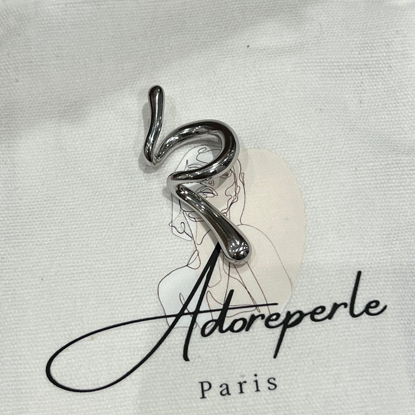 Collection Ephemeral - Minimalist earrings