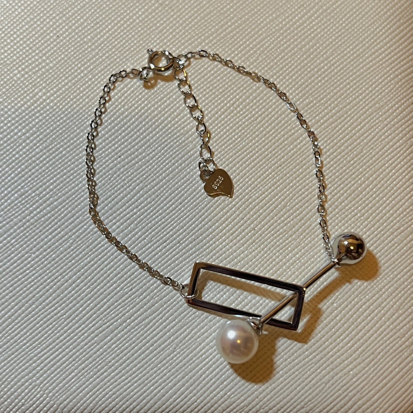 Collection Ephemeral - Pearl bracelets