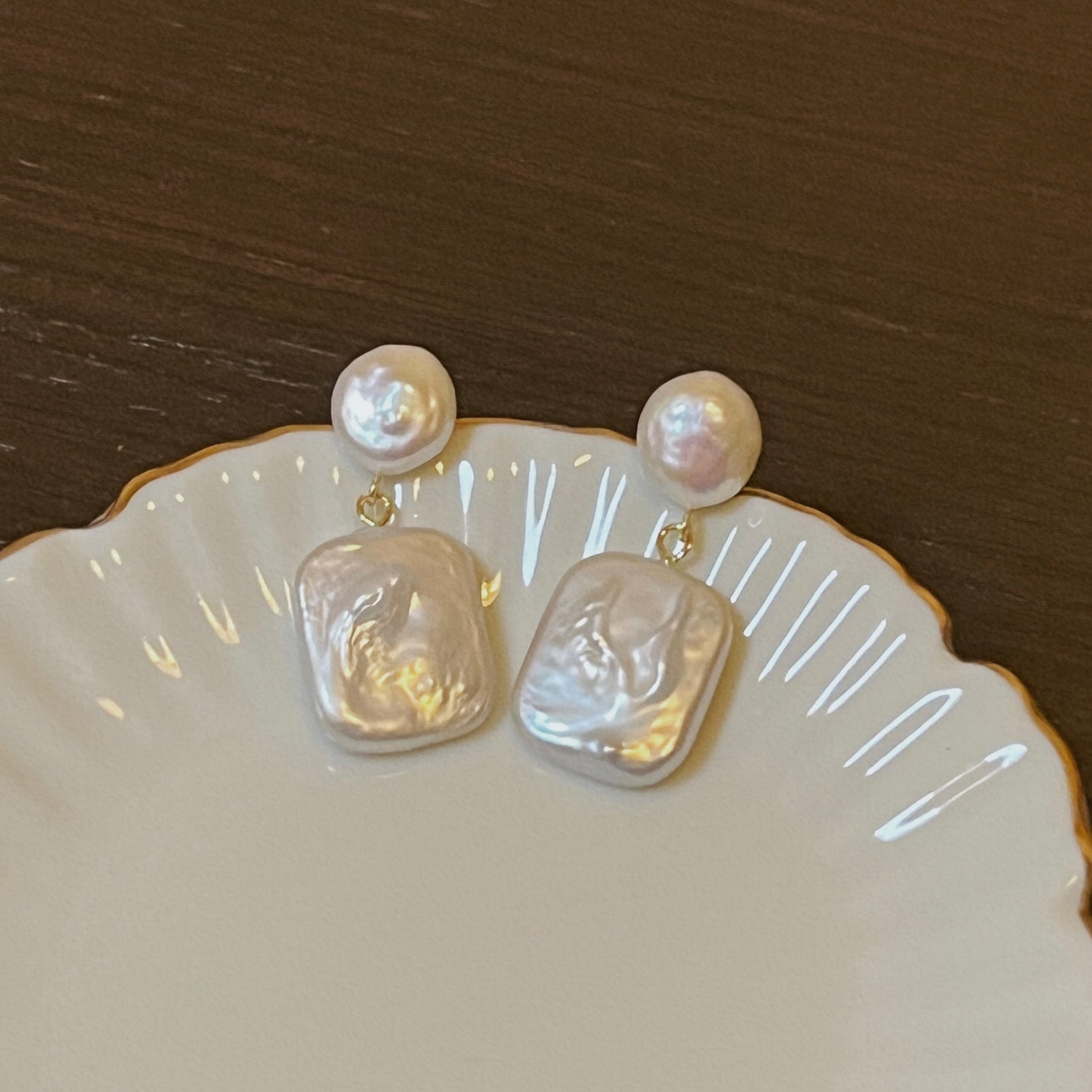 Collection Ephemeral - Pearl earrings