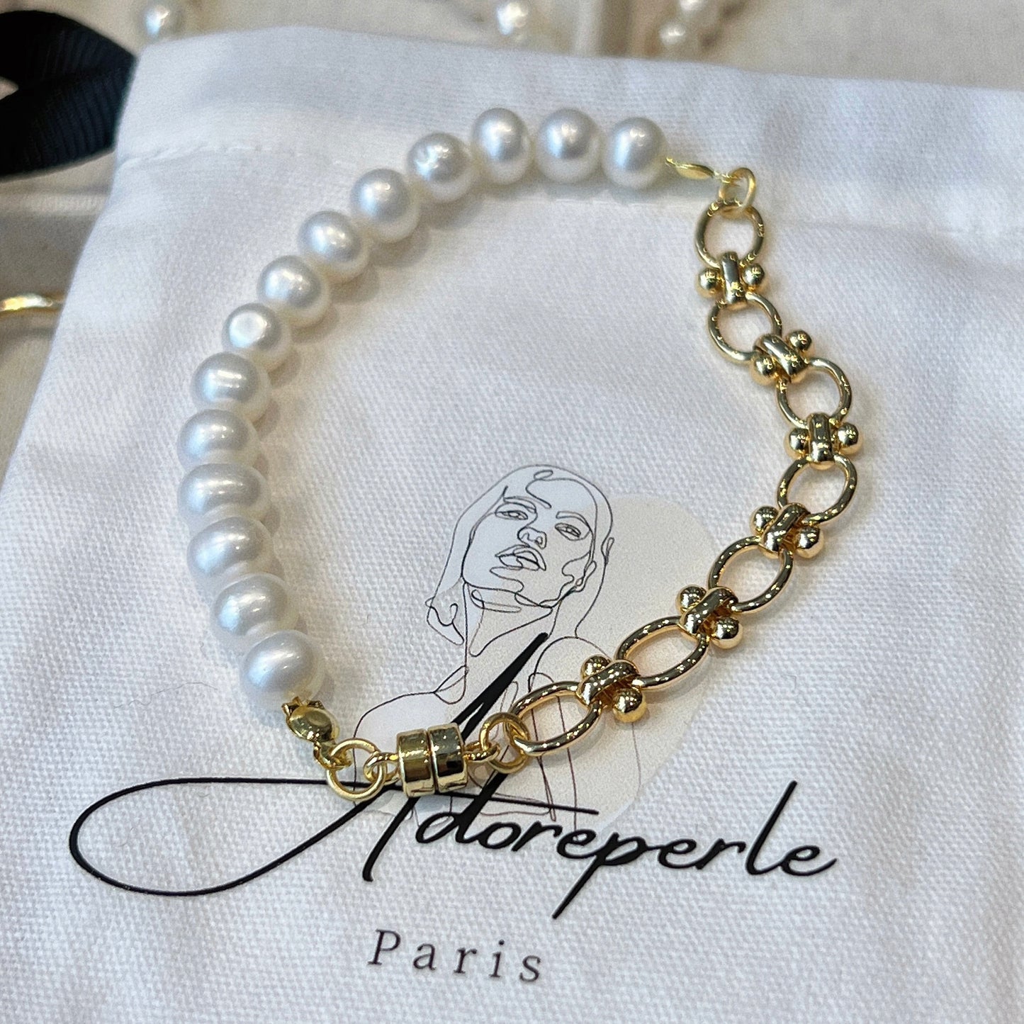 Collection Ephemeral - Pearl bracelets