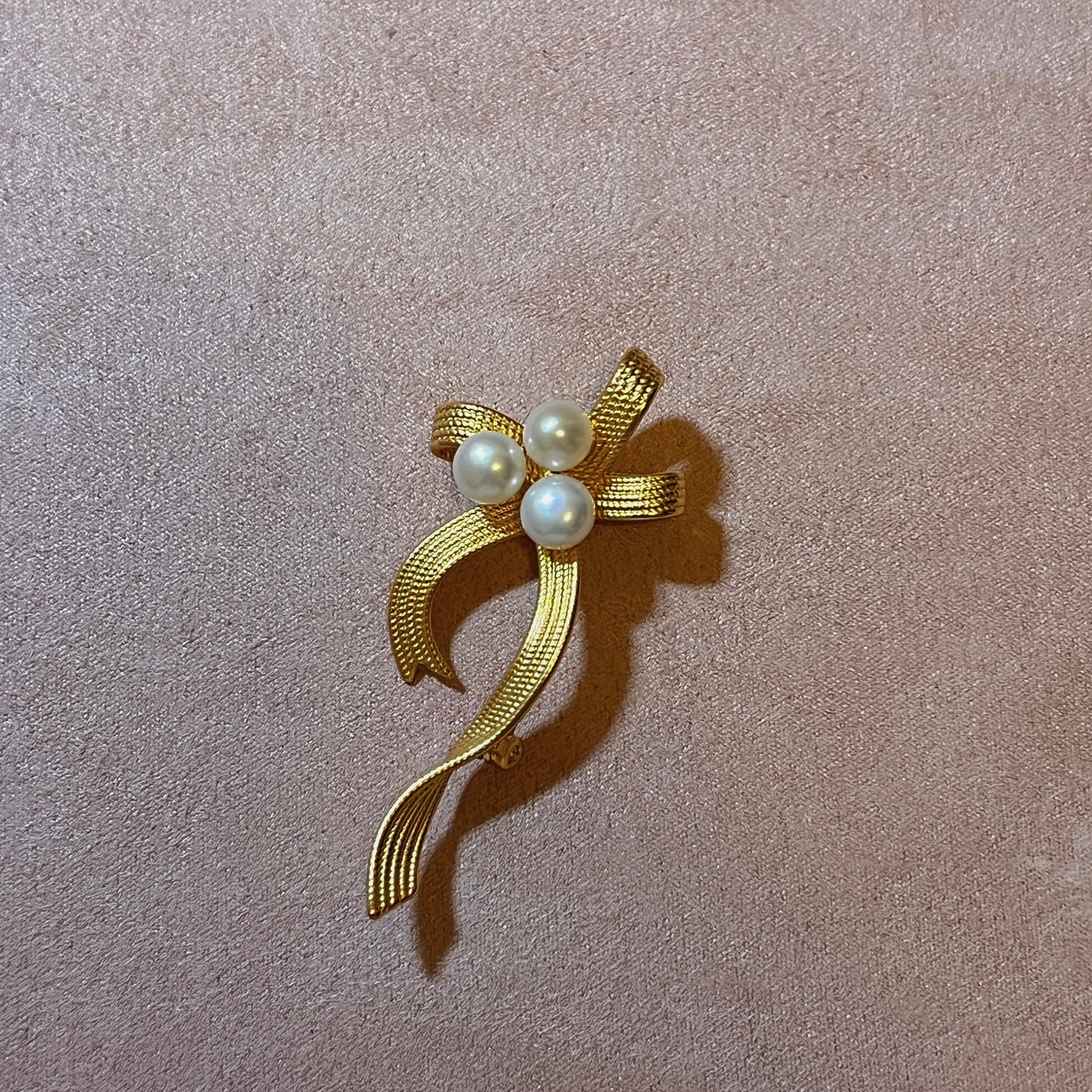 Brooch Flowers & Alice