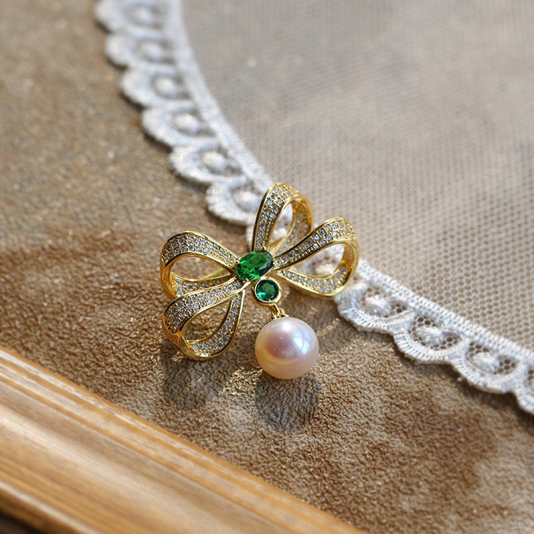 Brooch Flowers & Alice