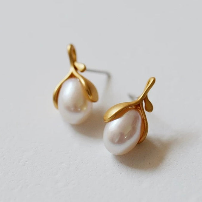 Collection Ephemeral - Pearl earrings