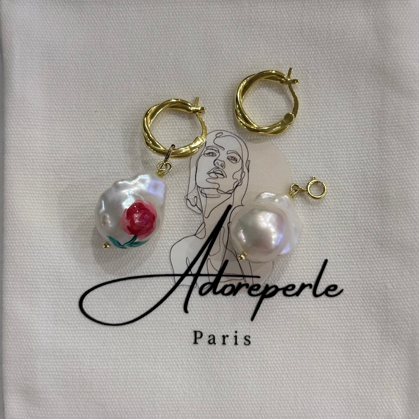 The Marais Collection — Pearl earrings