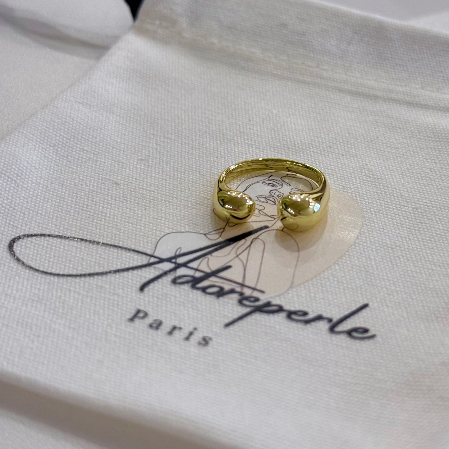 The Marais Collection — Minimalist rings (Gold)
