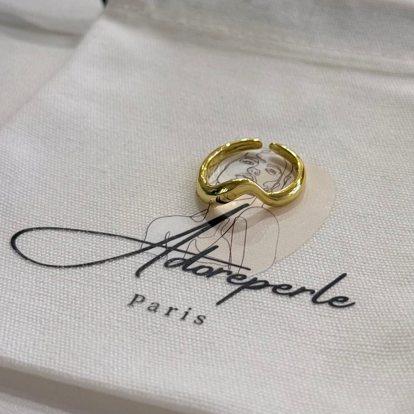The Marais Collection — Minimalist rings (Gold)
