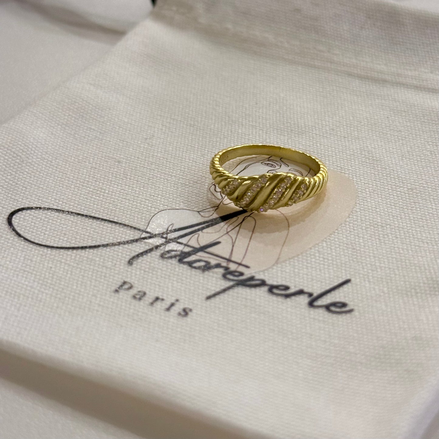 The Marais Collection — Minimalist rings (Gold)
