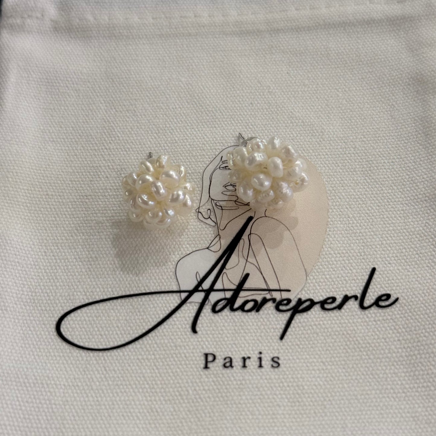 The Marais Collection — Pearl earrings