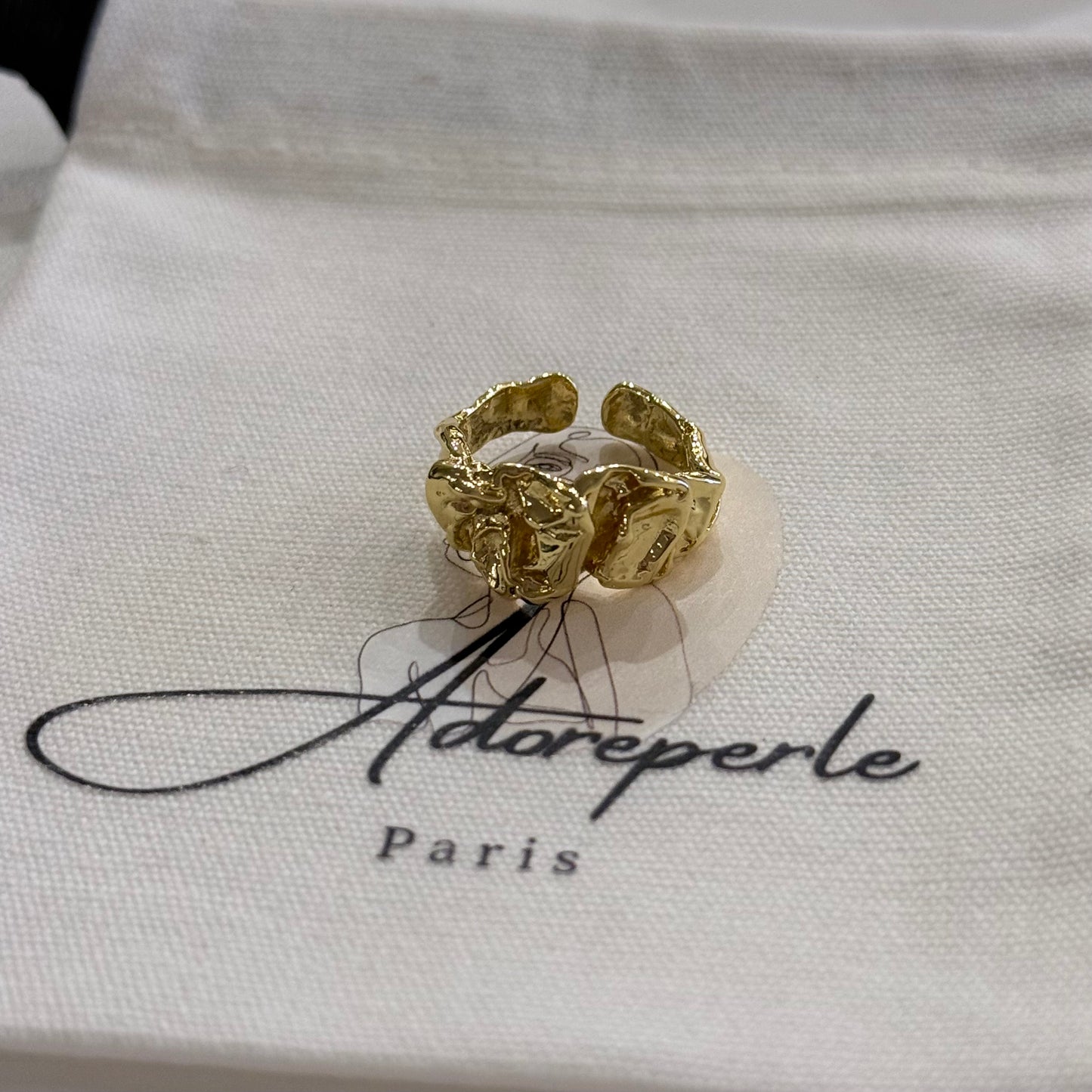 The Marais Collection — Minimalist rings (Gold)