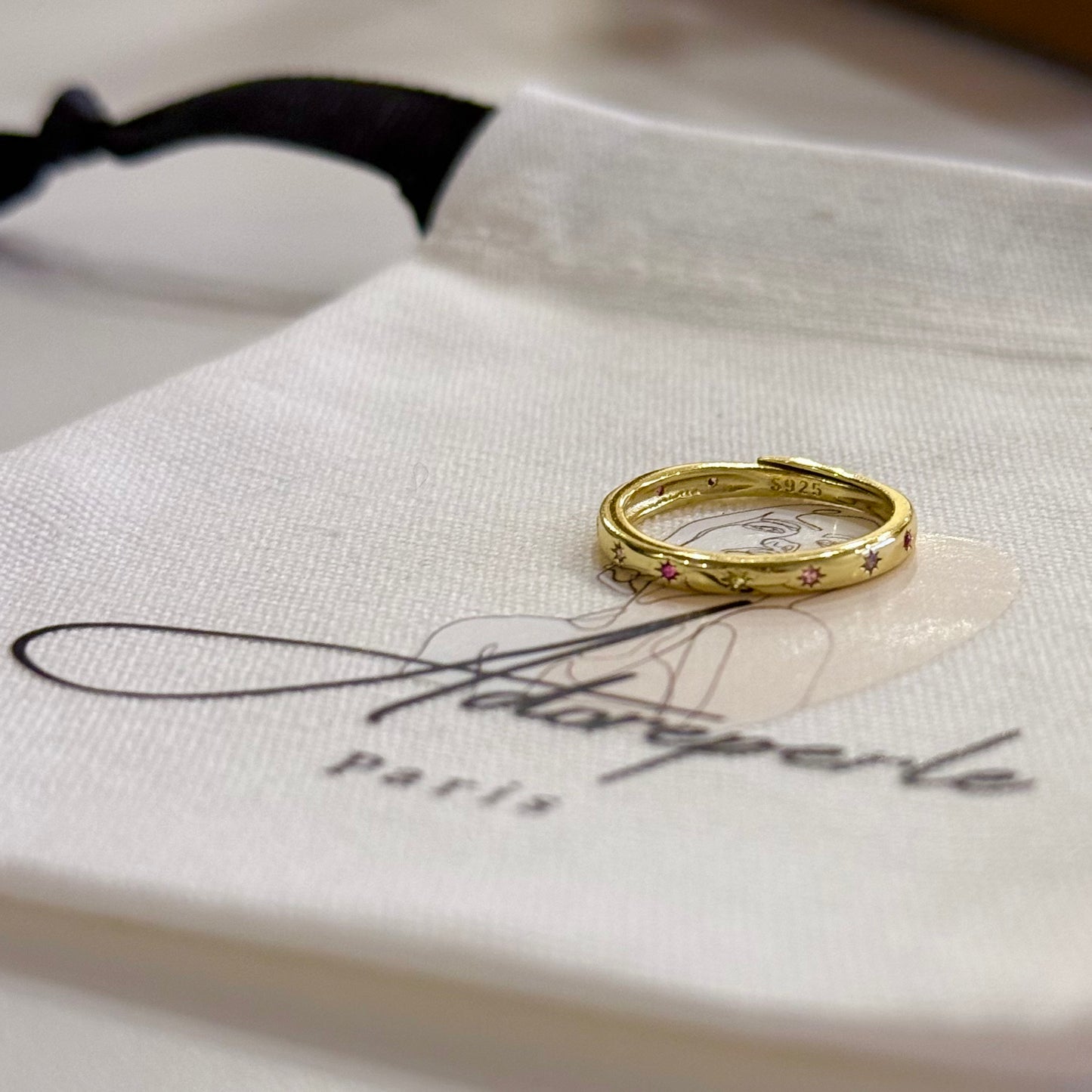 The Marais Collection — Minimalist rings (Gold)