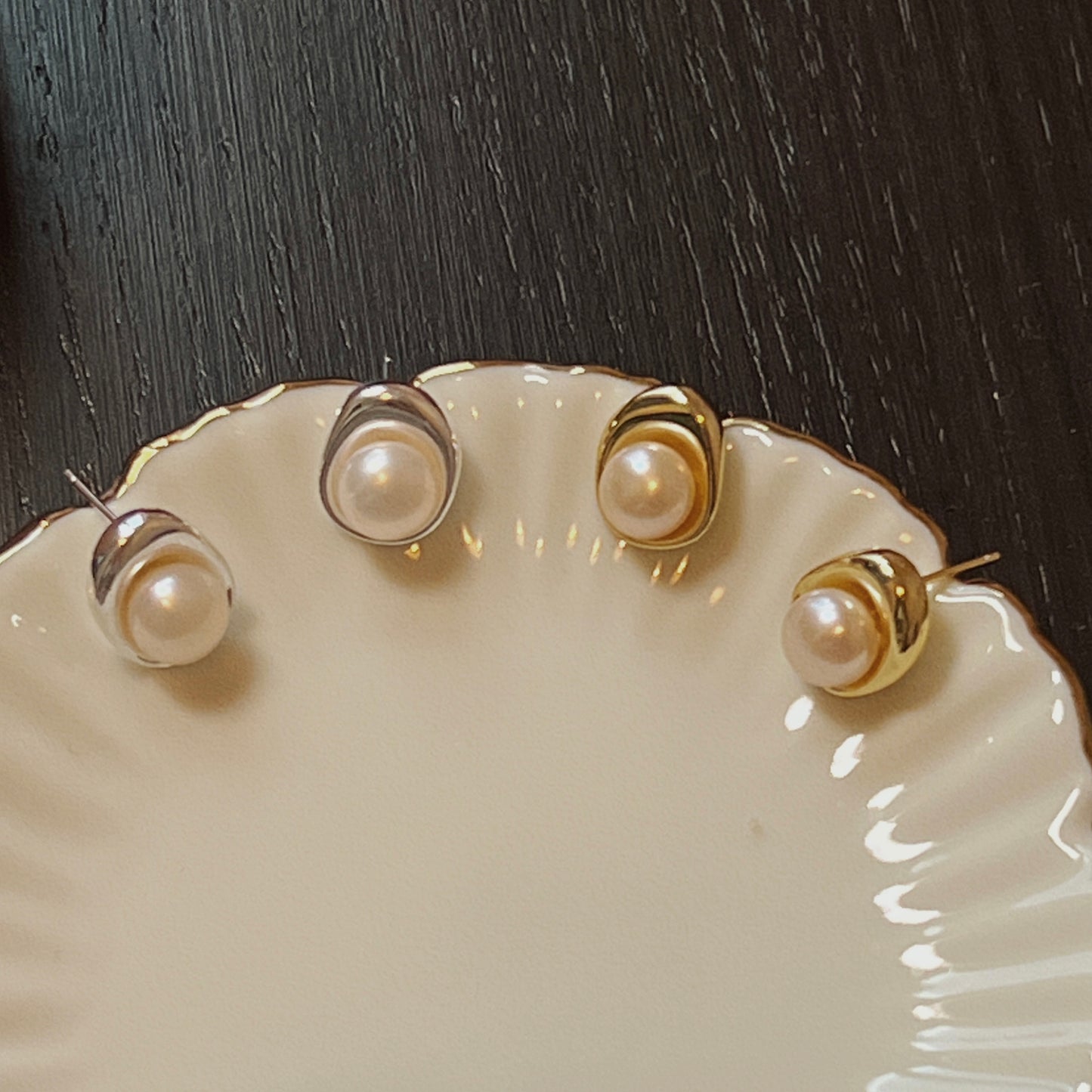 Collection Ephemeral - Pearl earrings