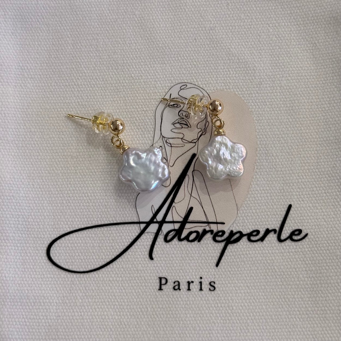 The Marais Collection — Pearl earrings