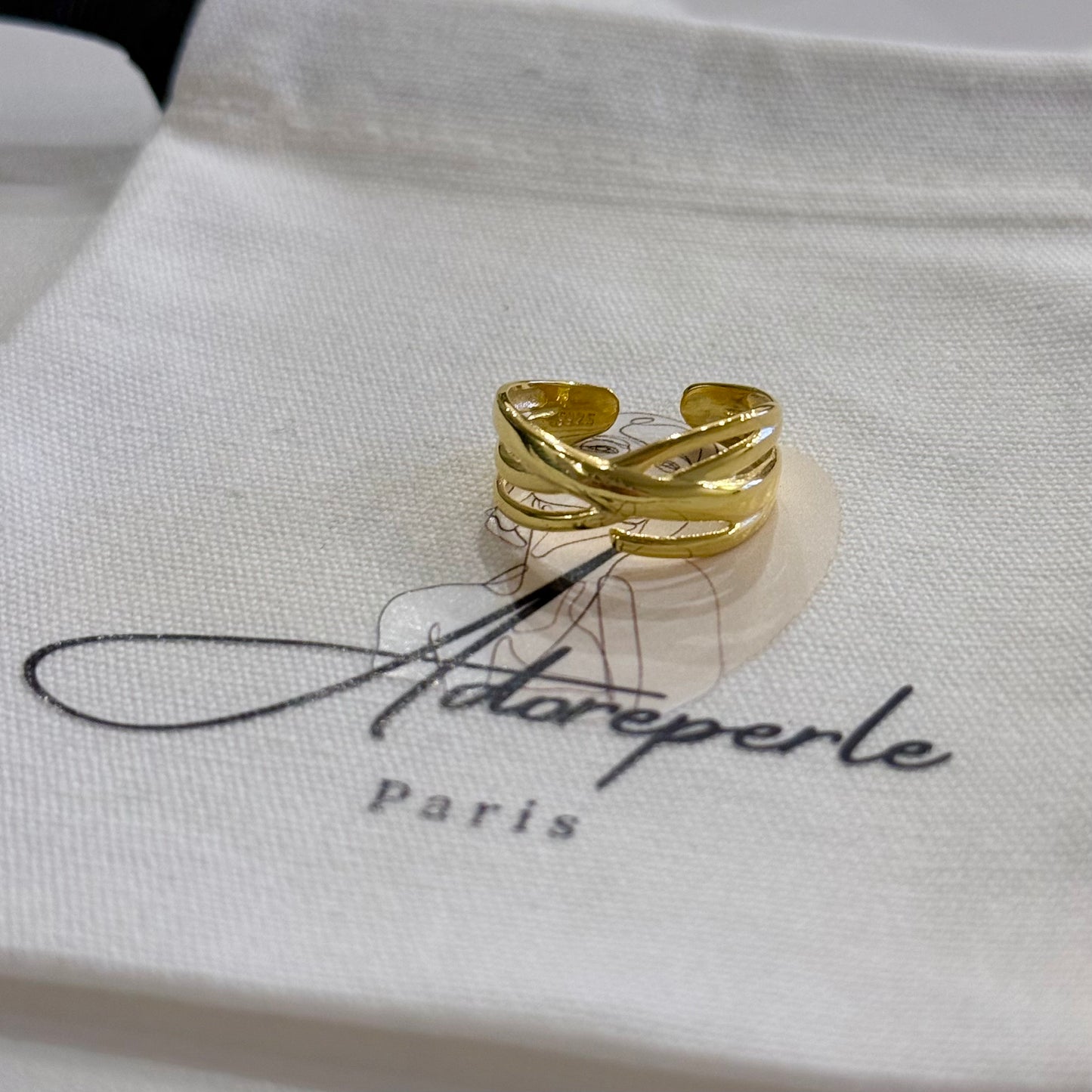 The Marais Collection — Minimalist rings (Gold)