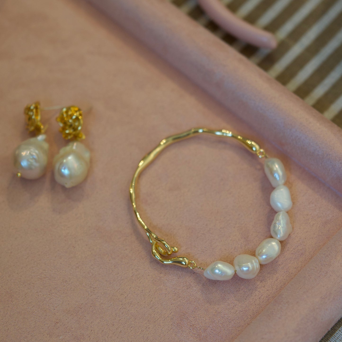 Collection Whispers of Inspiration