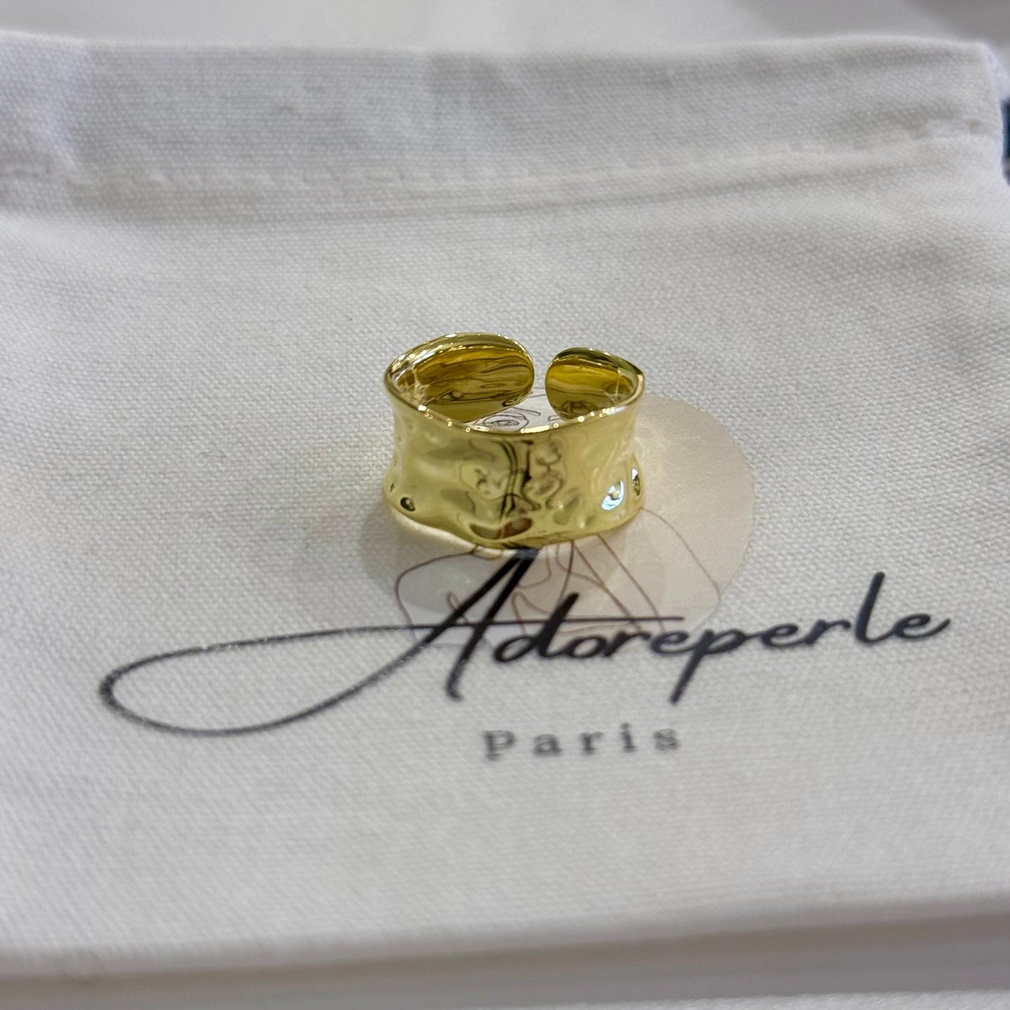 The Marais Collection — Minimalist rings (Gold)